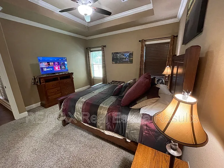 2502 SW Hind Ln — Photo 12