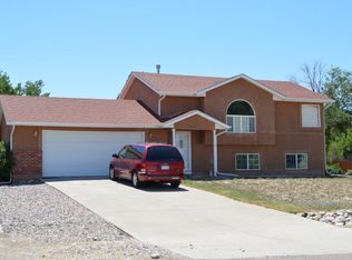 304 W Casper Dr, Pueblo West, CO 81007