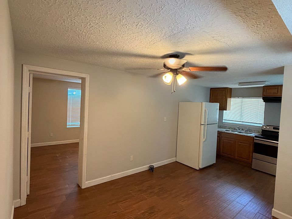 1st image of 22278 E Knox Dr APT B