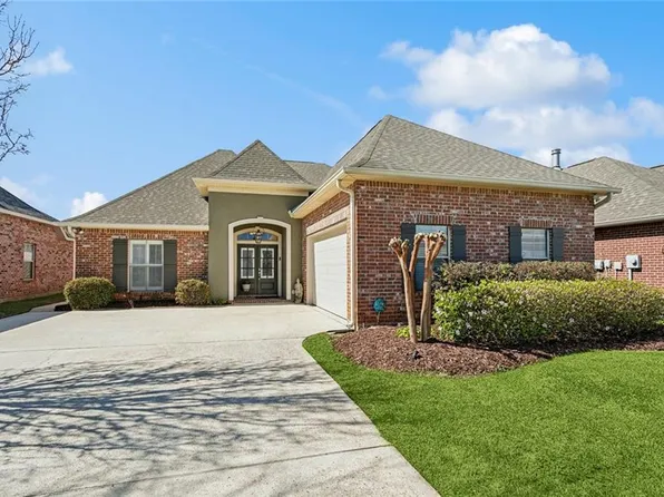 2356 Cours Carson St, Mandeville, LA 70448