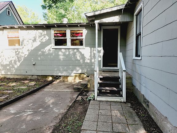 5th image of 803 Mills St