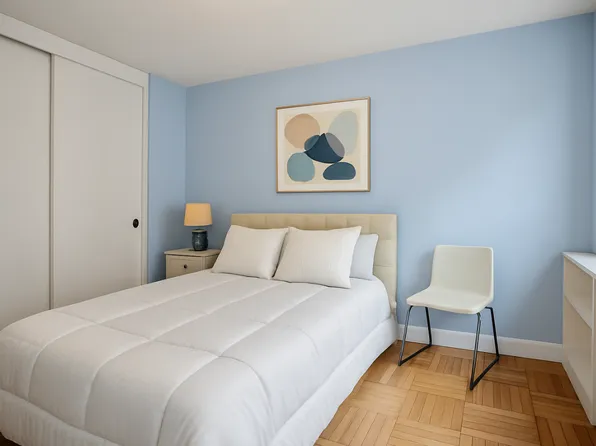 435 East 77th Street image 3 of 4