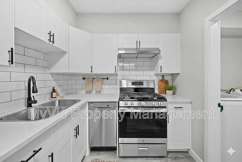 Gemini Apartments — Photo 2