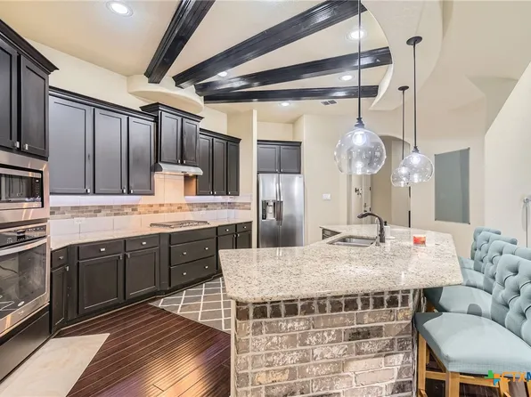 817 Jesse Trl, San Marcos, TX 78666