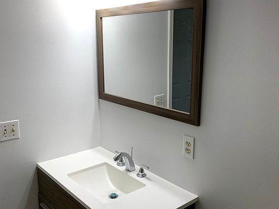 4th image of 8341 Quail Run Dr