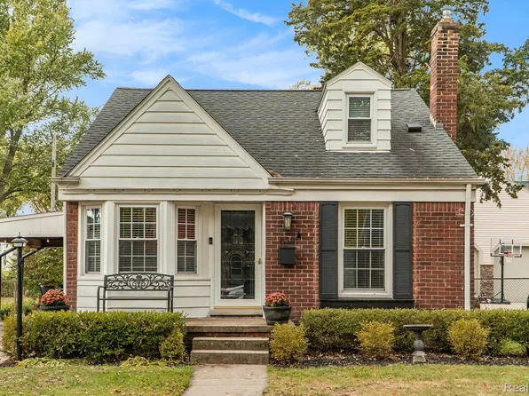 636 S Connecticut Ave, Royal Oak, MI 48067