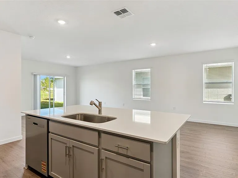 2113 Walnut Creek Dr — Photo 11