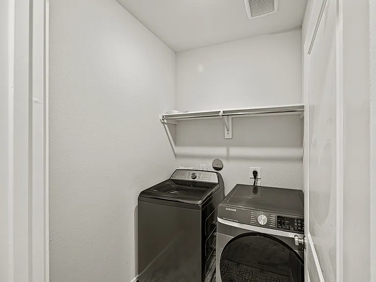 16631 Lake Austin St — Photo 12