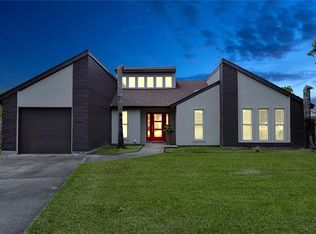 18 Moss Ct, La Place, LA 70068
