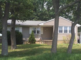 44 Belleview Ave, Sicklerville, NJ 08081