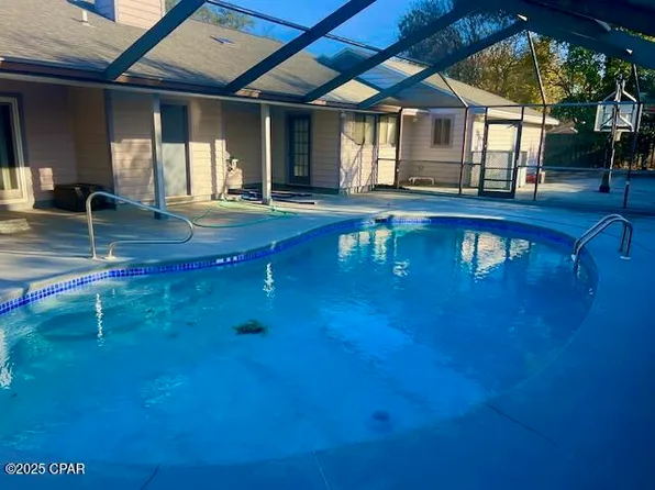 711 Bluefish Dr, Panama City Beach, FL 32408