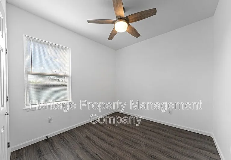 323 Gabriel #1-unit 101 — Photo 22