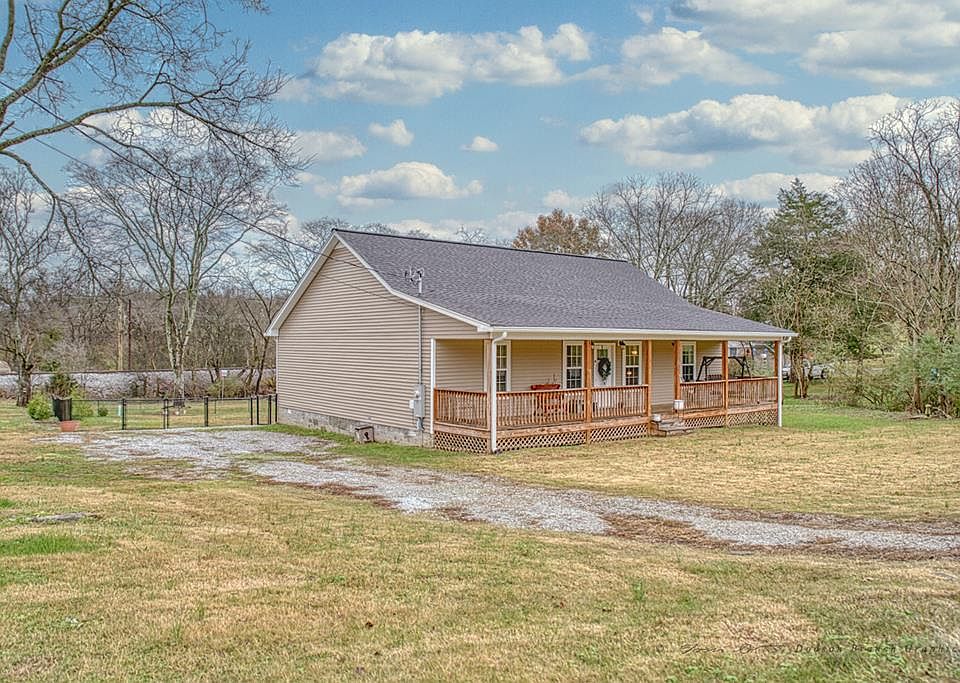 1st image of 123 Meadow Dr