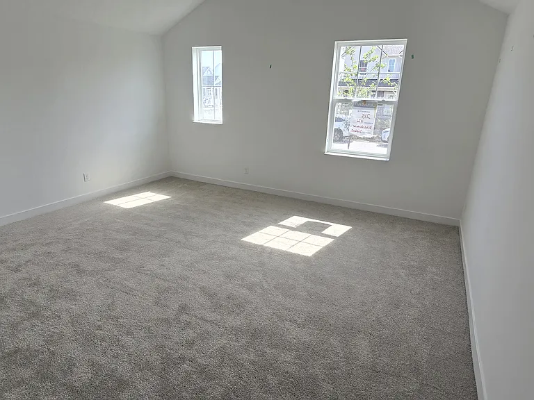 436 Eisenhower St — Photo 13