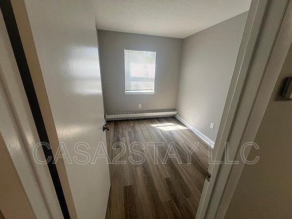4th image of 2137 Saint Johns Pl Unit 2137