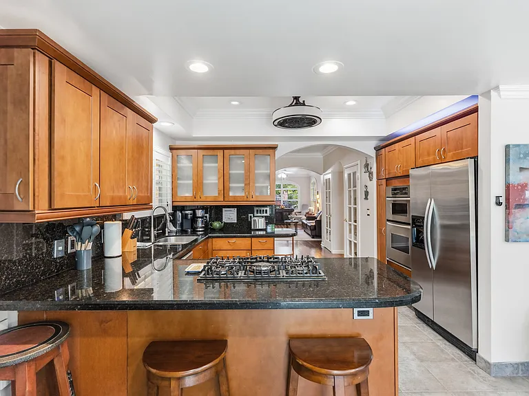 614 SE 5th Ct — Photo 13