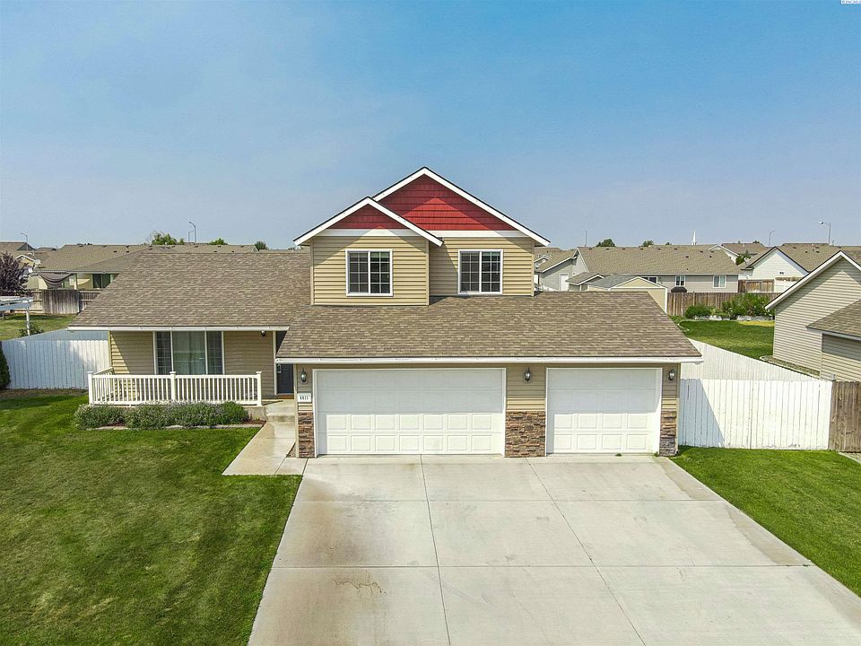 1st image of 4811 Catalonia Dr