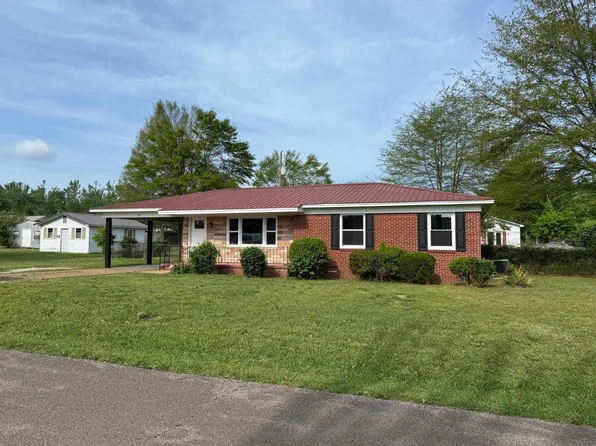 20 Daniel St, Savannah, TN 38372