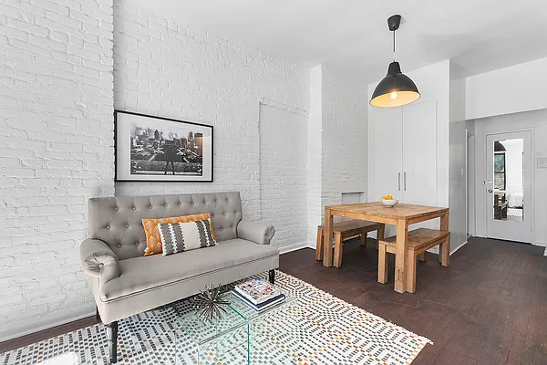 Sold by Compass | media 2