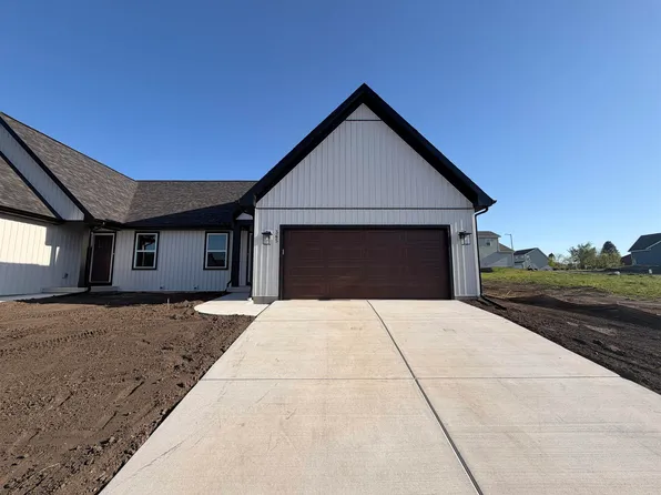 365 Lilac Ln Unit 68, Stoughton, WI 53589