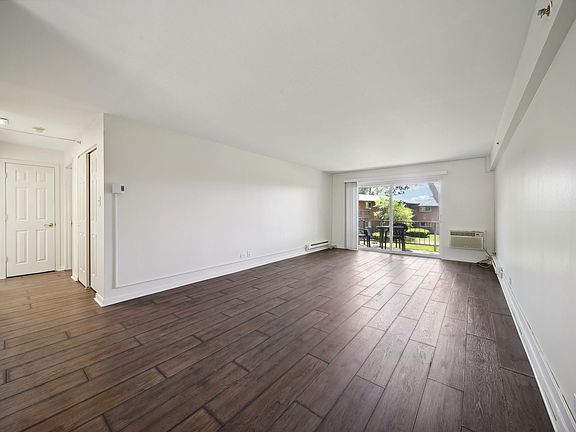 4th image of 1805 W Hatherleigh Ct APT 2B