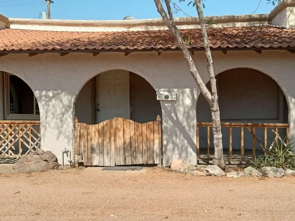 126 N STAPLEY Drive, Mesa, AZ 85203