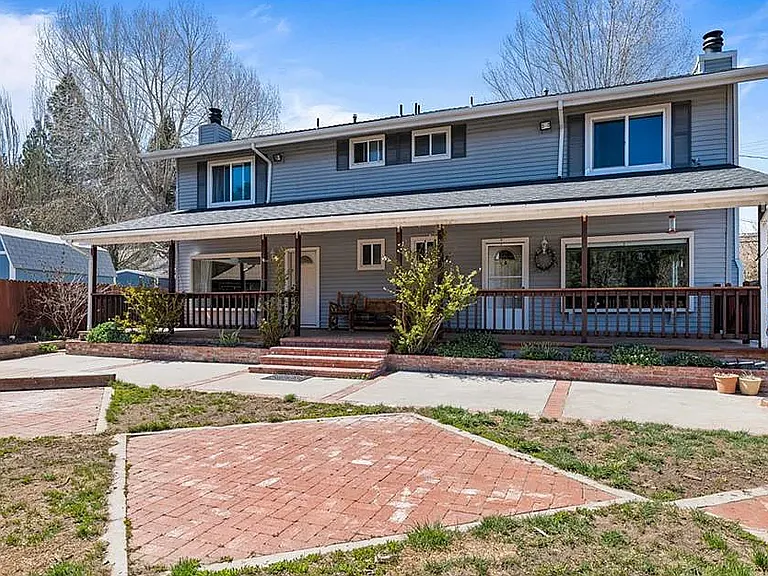 738 Kiener Dr #B — Photo 15