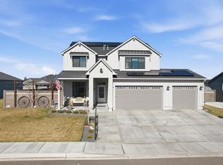 313 Ruby Ave, Grandview, WA 98930