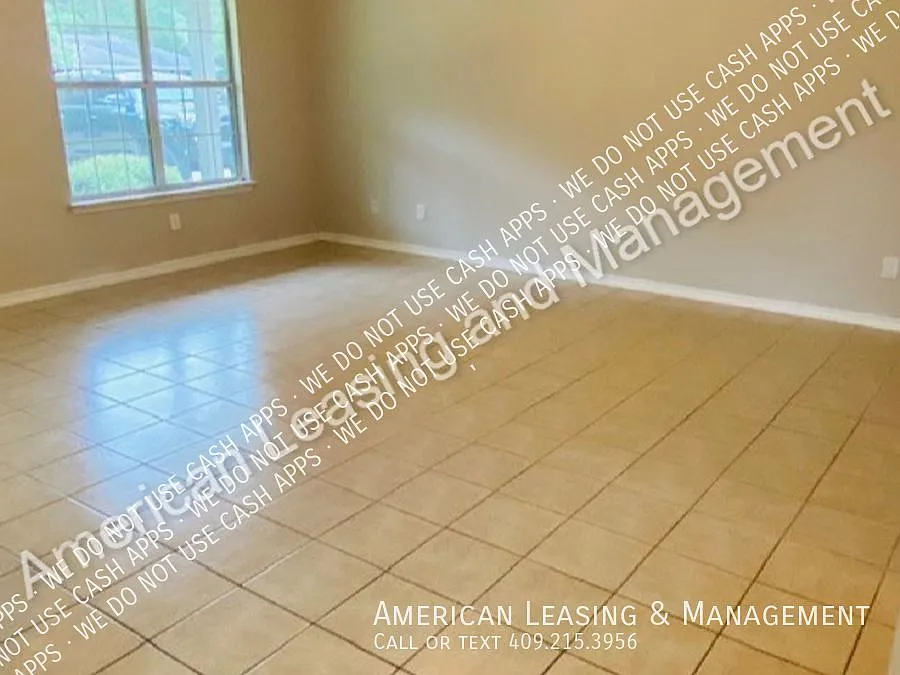 Must-See 3-Bedroom 2-Bath Duplex Unit Available for Lease in Lufkin, Texas — Photo 2