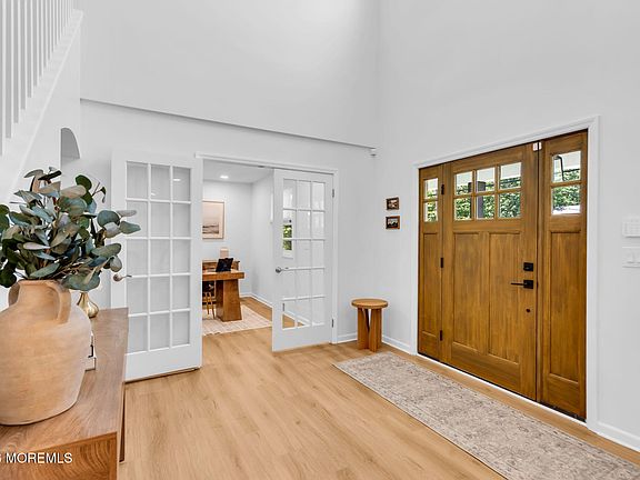 5th image of 220 Lakewood Road