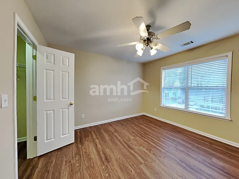 231 Mott Rd — Photo 22