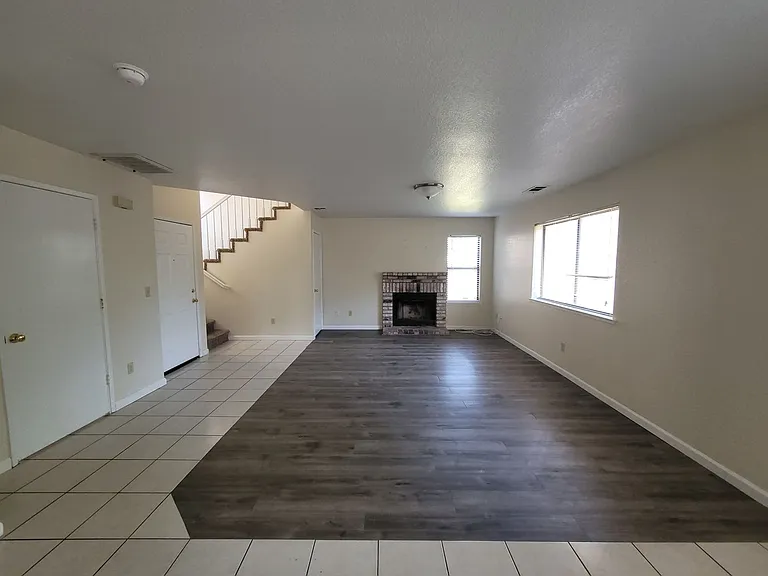 3623 La Mancha Pl — Photo 4