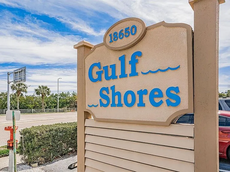 18650 Gulf Blvd #305 — Photo 75