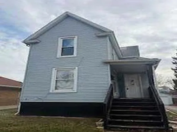 623 N Jackson St, Waukegan, IL 60085