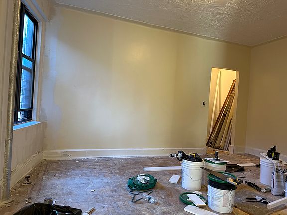 3rd image of 2401 Newkirk Ave APT 4C