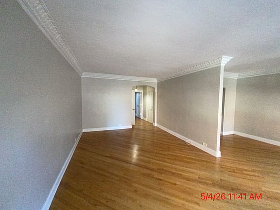 5th image of 6101 N Sheridan Rd APT 1A