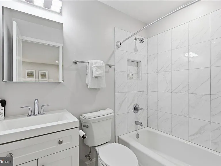 3823 Duke St — Photo 24