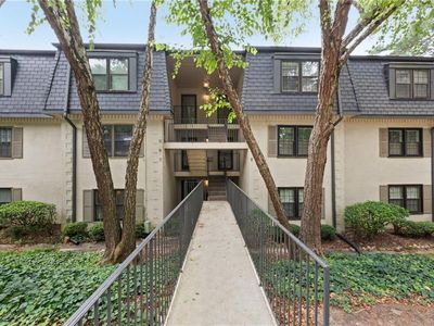 11 Glenald Way NW, Atlanta, GA, 30327