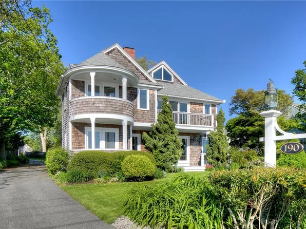 190 Hope St, Bristol, RI 02809