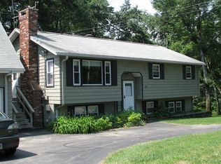 28 Kendall Pond Rd, Londonderry, NH 03053