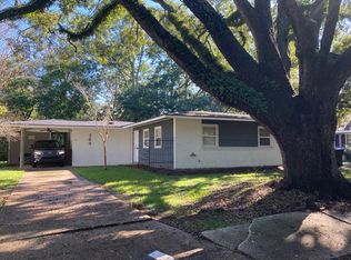 369 S Fairfax Dr, Baton Rouge, LA 70806