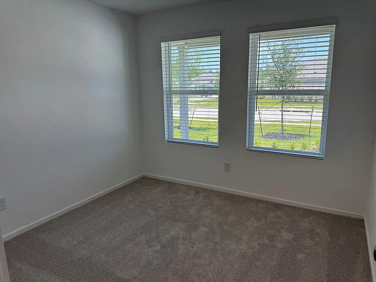 706 Zuppino Ln — Photo 3
