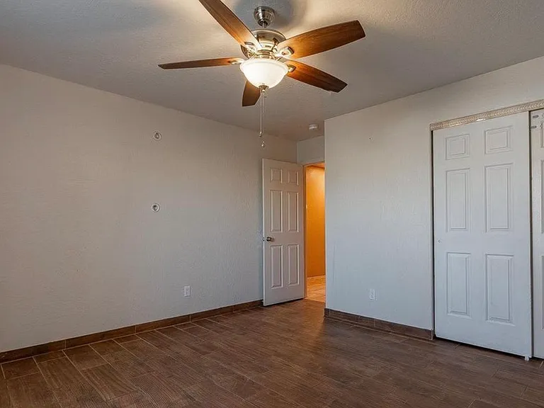3849 W 25th Pl — Photo 12