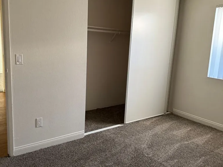Canyon Club Apartments — Photo 40