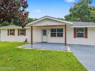 200 Beverly Dr, Ocean Springs, MS, 39564