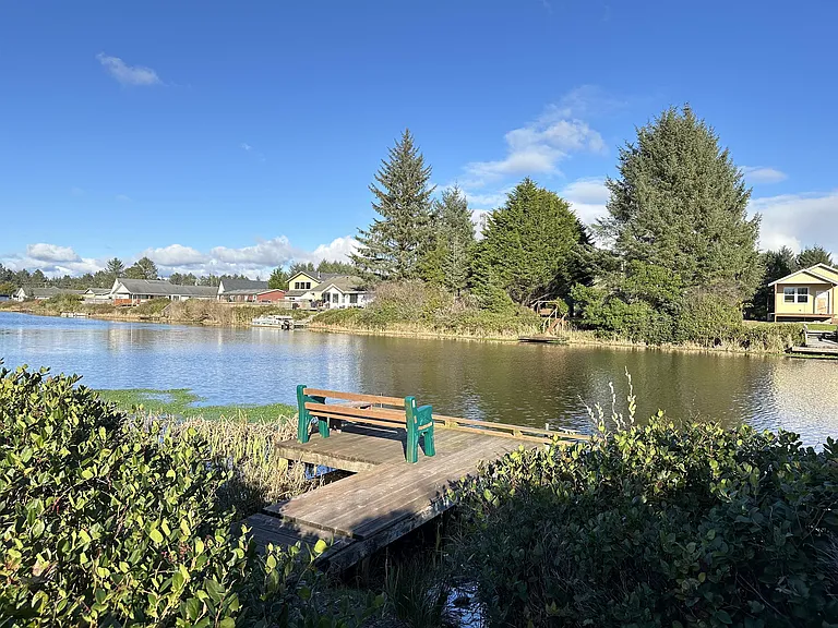 230 Point Brown Ave SE — Photo 2