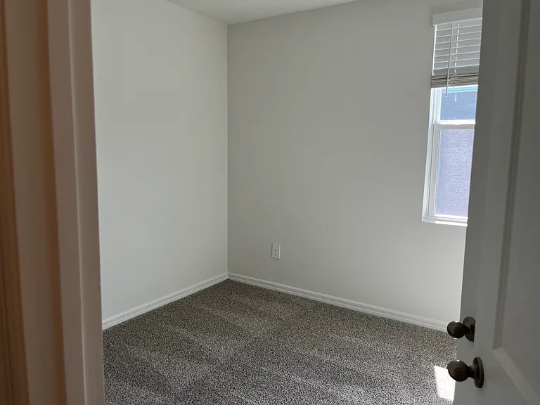 1836 Brekey Way — Photo 14