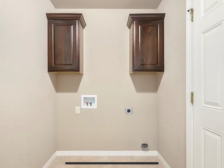 2915 N Raven Ln — Photo 18