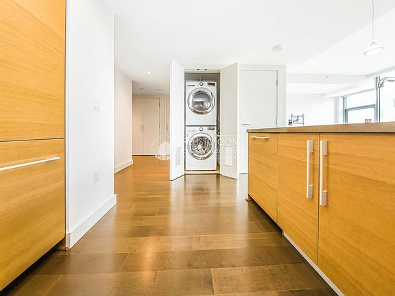 5th image of 420 Mission Bay Blvd S #405
