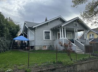 208 E 9th St, The Dalles, OR 97058